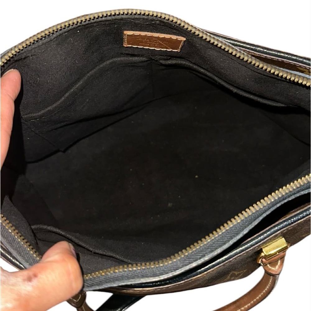 Louis Vuitton Pallas MM (feel free to make an offer) - Picture 7 of 15